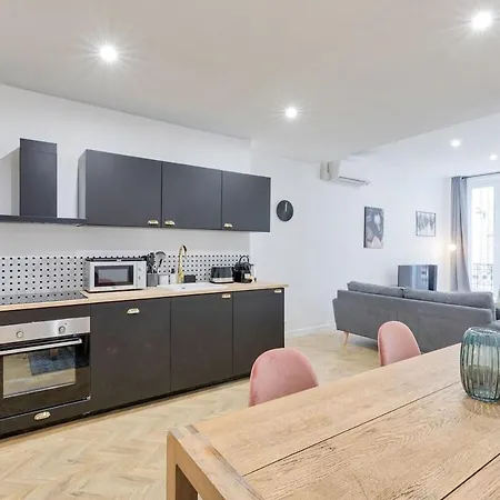 Appartement 8P Apartment *