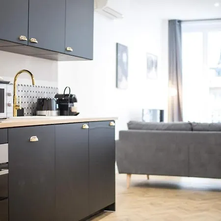 Apartment Appartement 8P *