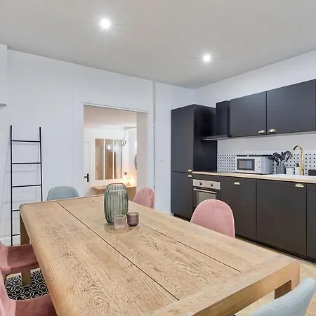Apartment Appartement 8P Paris